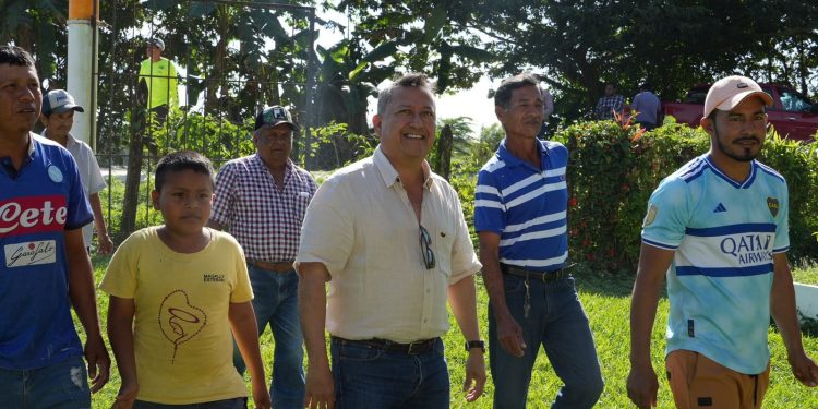 Juan Luis Escalante Gil, el jonuteco que impulsa el cambio social con la fundación Facilitando Sueños