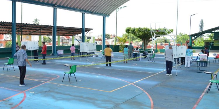 En Veracruz existen condiciones para el desarrollo del proceso electoral: Rocío Nahle