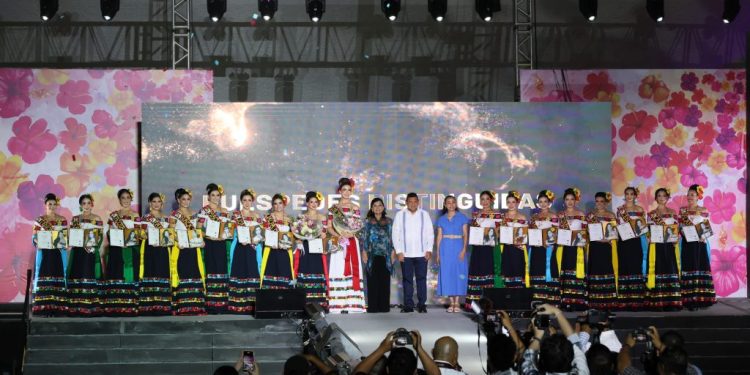 Centro reconoce a embajadoras como Huéspedes Distinguidas