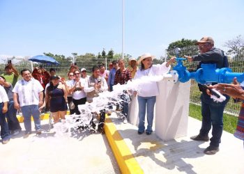Yolanda Osuna entrega obras por más de 34 millones de pesos en comunidades del municipio de Centro