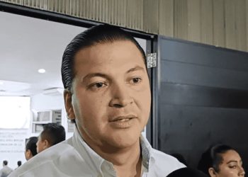 Aprueba Morena suspensión del director del Hospital de Macuspana por uso de botella como casco cefálico