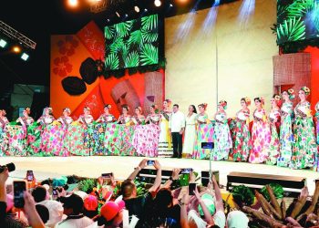 Tabasco ya tiene embajadoras: alegría y tradición en la Imposición de Bandas 2025