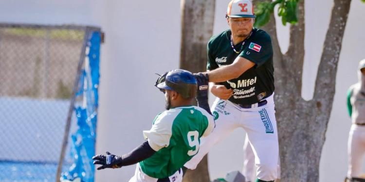 Olmecas se imponen 12-7 a Leones de Yucatán en duelo de preparación en Cárdenas
