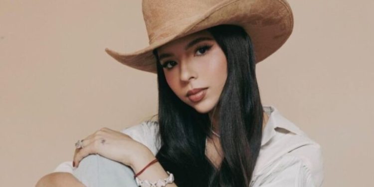 Ángela Aguilar reveló que las críticas en redes sociales la han llevado a cambiar su vida e incluso le provocarón ansiedad