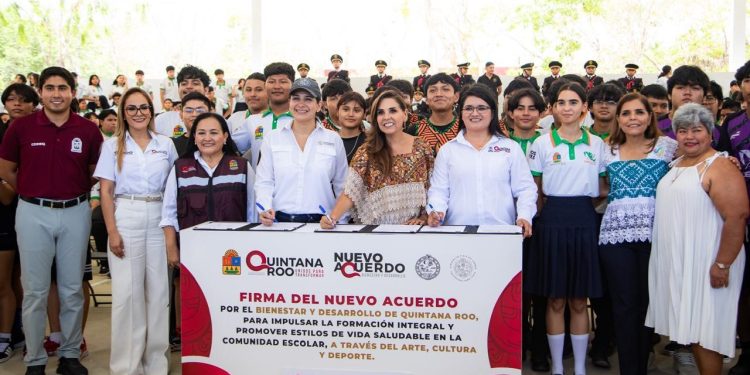 Invertir en educación es invertir en la paz: Estefanía Mercado