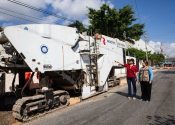 Gobierno de Estefanía Mercado realiza histórica inversión para seguir mejorando las vialidades en el Centro de Playa del Carmen