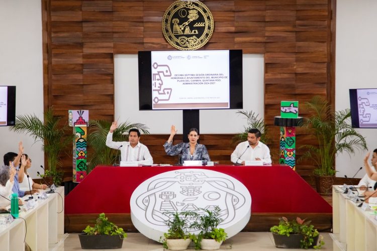 Cabildo de Playa del Carmen defiende a la ciudadanía y exige a empresas reparar correctamente calles y banquetas