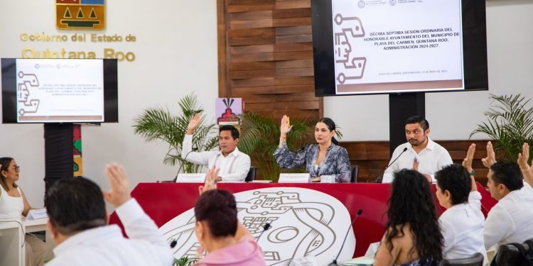 Cabildo de Playa del Carmen defiende a la ciudadanía y exige a empresas reparar correctamente calles y banquetas