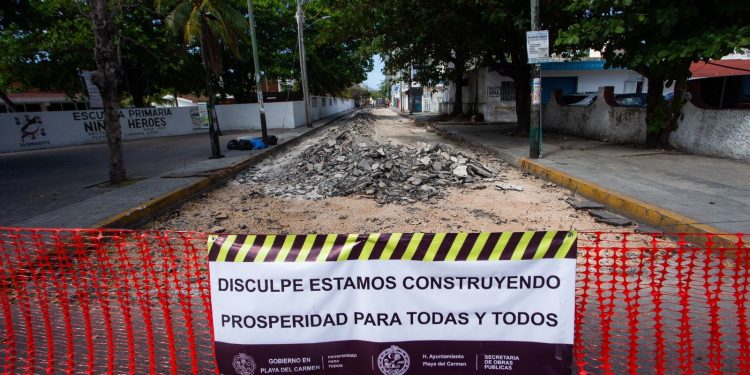 Estefanía Mercado arranca repavimentación histórica en el Centro de Playa del Carmen con inversión superior a 19.9 millones de pesos