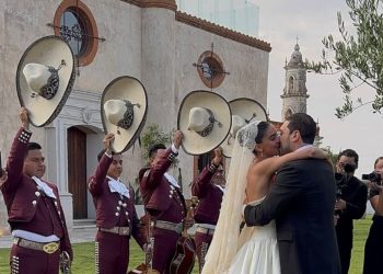 Tras una boda emotiva, Ale Capetillo y Nader Shoueiry comienzan su luna de miel en México antes de emprender otro viaje