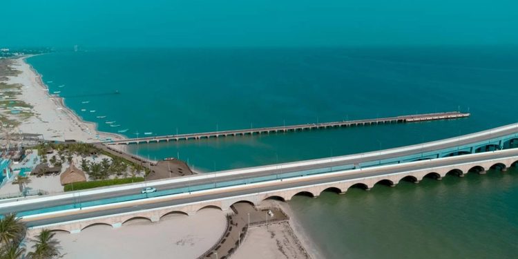 Una investigación del Ejército mexicano revela que se operaron actividades relacionadas con el “huachicol fiscal” y el contrabando de pepino de mar en Progreso, Yucatán
