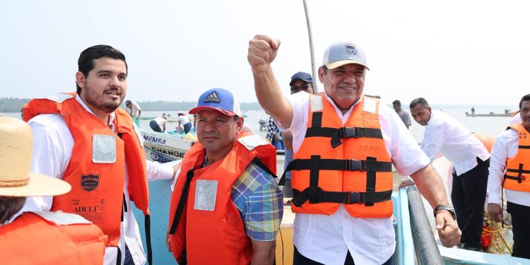 Tabasco será líder nacional en producción de ostión: Javier May