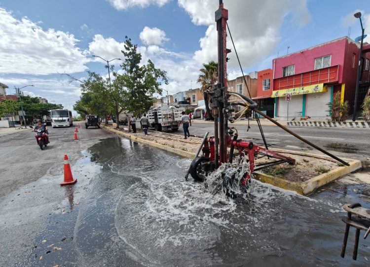 Activa Gobierno “Operativo Tormenta” para prevenir encharcamientos y garantizar seguridad en Playa del Carmen