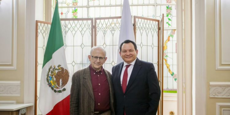 Acuerdan Gobierno de Yucatán e INAH fortalecer colaboración para proteger el Legado Maya