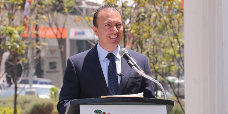 Se mantiene Carlos Orvañanos en el top de mejores alcaldes CDMX