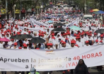 Reviven propuesta de jornada laboral de 40 horas; alertan por impacto en Pymes