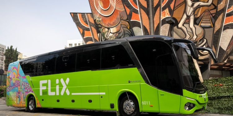 ¡Llega Flix a México! Viajes en autobús desde 35 pesos
