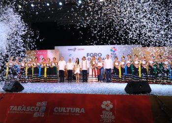 Clausuran Feria Tabasco 2025 con espectáculo de drones, luces y fuegos artificiales