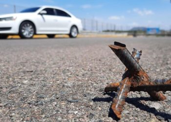 Alertan por ponchallantas en la carretera Macuspana-Villahermosa