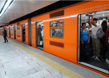 Aprueban sanciones en CDMX para castigar los “pinchazos” en espacios públicos