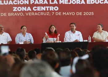 Diálogo educativo reúne a comunidad escolar y autoridades en Medellín