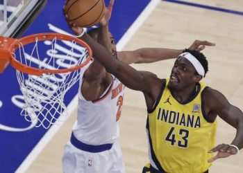 Indiana vence a Nueva York y toma ventaja de 2-0 en la final del Este
