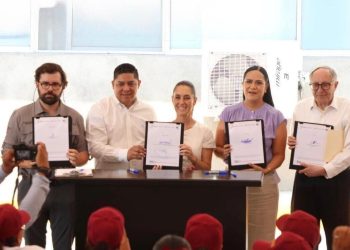 IMSS y Bienestar firman convenio para llevar salud Casa por Casa