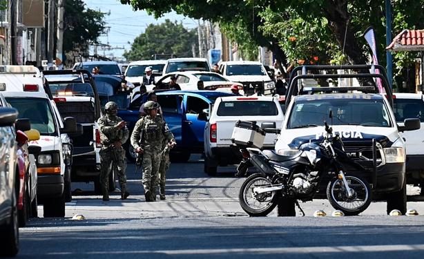 Enfrentamiento armado en Boca del Río deja saldo de dos agentes de la FGR muertos