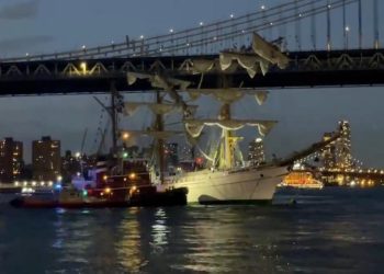 Regresa a México tripulación del Buque Escuela Cuauhtémoc tras accidente en Nueva York