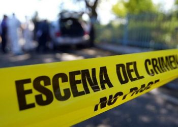 Ejecutan a hombre frente a cobertizo de Pemex en Comalcalco; dejan presunto “narco-mensaje