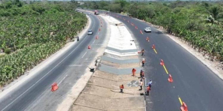 Rehabilitación de la carretera La Isla–Cunduacán registra avance superior al 60%: SOTOP