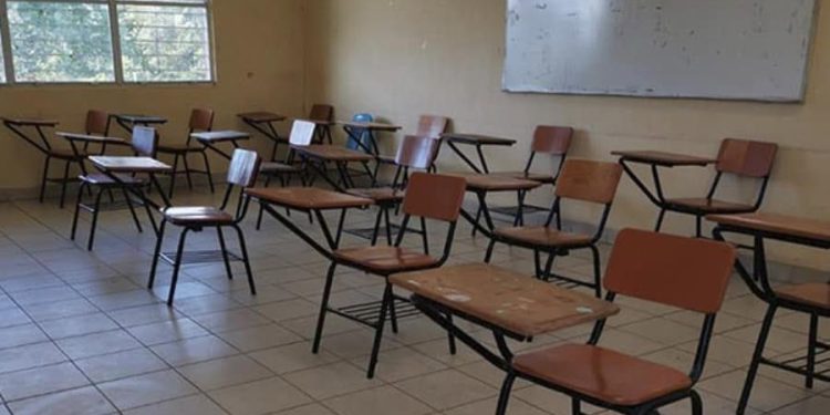 Reducen duración de clases en secundarias por ola de calor en Tabasco