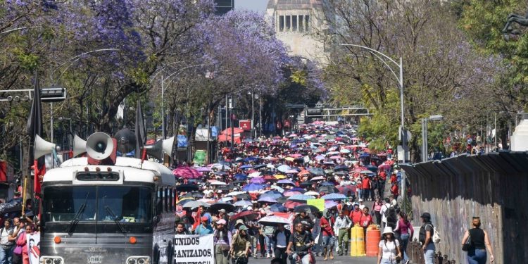Megamarcha del CNTE y SNTE el 15 de mayo en CDMX: rutas, cierres viales y vías alternas
