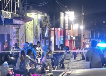Ejecutan a balazos a un joven en Villa Ocuiltzapotlán; dejan narcomensaje