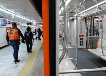 Mujer denuncia haber sido pinchada afuera del Metro Hidalgo; SSC-CDMX activa protocolo de atención
