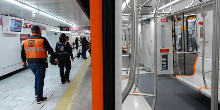 Mujer denuncia haber sido pinchada afuera del Metro Hidalgo; SSC-CDMX activa protocolo de atención