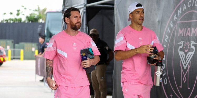 Luis Suárez y Lionel Messi fundan equipo de futbol profesional en Uruguay