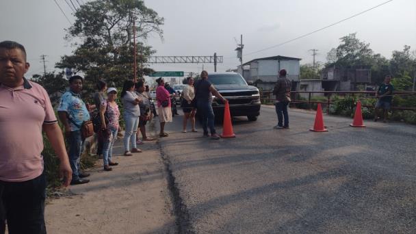 Jueves de bloqueos por falta de luz en Tabasco: Estas son las zonas afectadas