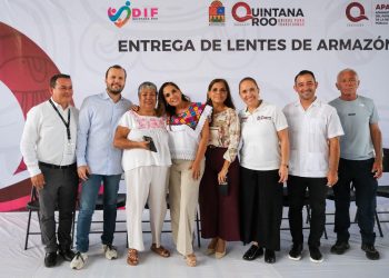 Transforma Mara Lezama la vida de 330 personas en Cancún con entrega de lentes que fortalecen su independencia