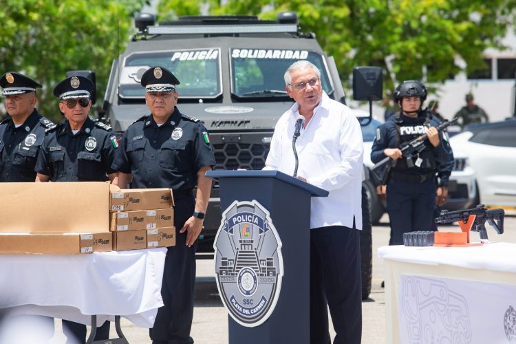 Gobierno de Estefanía Mercado marca un antes y un después en seguridad con histórica entrega de armamento en Playa del Carmen