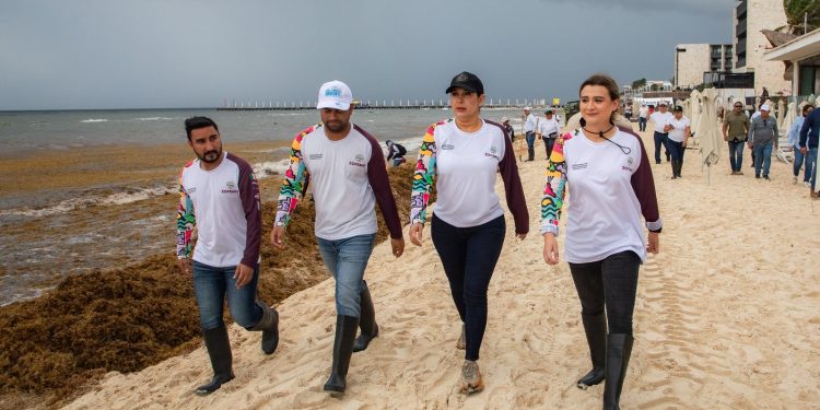 Estefanía Mercado lanza el “Reto Sargazo” y convoca a los gremios y a la ciudadanía a sumar esfuerzos en la limpieza de playas