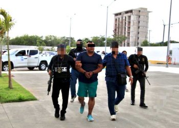 La FGE de Quintana Roo, en colaboración con la Fiscalía de Hidalgo, capturan al «Comander»,ex policía municipal que se dedicaba a la extorsión en Costa Mujeres