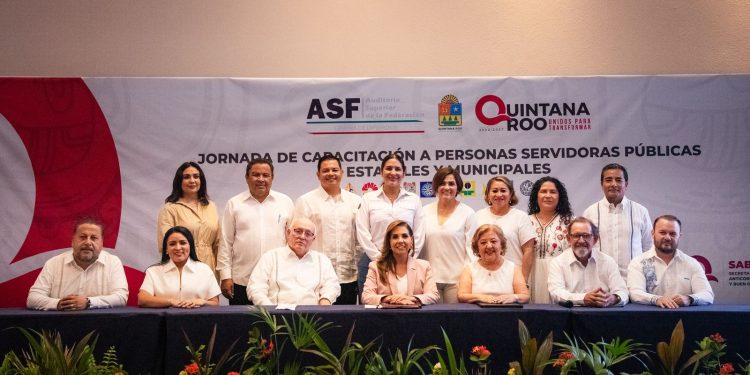 Reafirma Gobierno de Estefanía Mercado compromiso con la transparencia; Playa del Carmen se suma a la jornada de capacitación a autoridades estatales y municipales