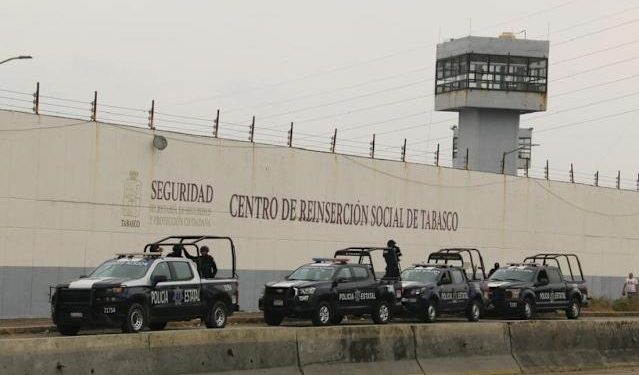 Controlan riña entre internos en el CRESET; autoridades realizan revisión y aseguran objetos prohibidos