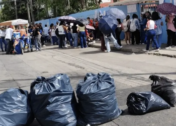 Protestan estudiantes de la UPN 271 por designación de nuevo director; logran acuerdo con autoridades educativas