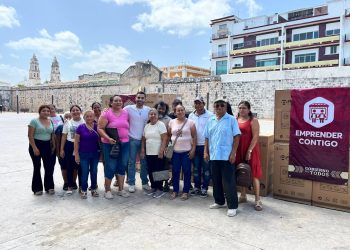 EMPRENDEDORES DEL SECTOR PESQUERO RECIBEN APOYOS PARA SU BIENESTAR