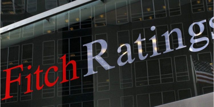 Fitch Ratings advierte posible recesión para México en 2025