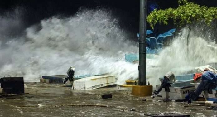 “No podemos confiarnos”, advierte Semar ante riesgos por huracán “Erick”