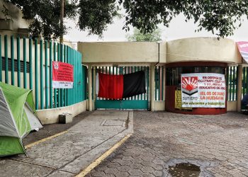 Inicia huelga en preparatorias del IEMS; exigen aumento salarial del 9%
