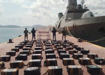 Duro golpe al narcotráfico: decomisan más de 3.5 toneladas de cocaína frente a costas de Guerrero